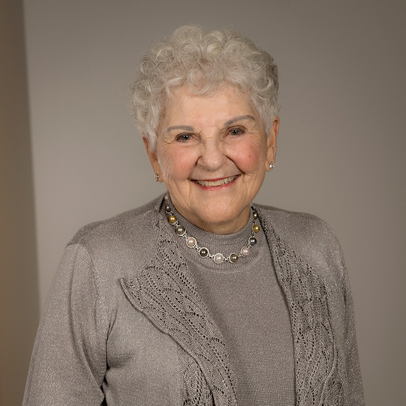 Sinai Residences resident, Dorothy Wizer, awarded prestigious Kipnis-Wilson/Friedland Award!